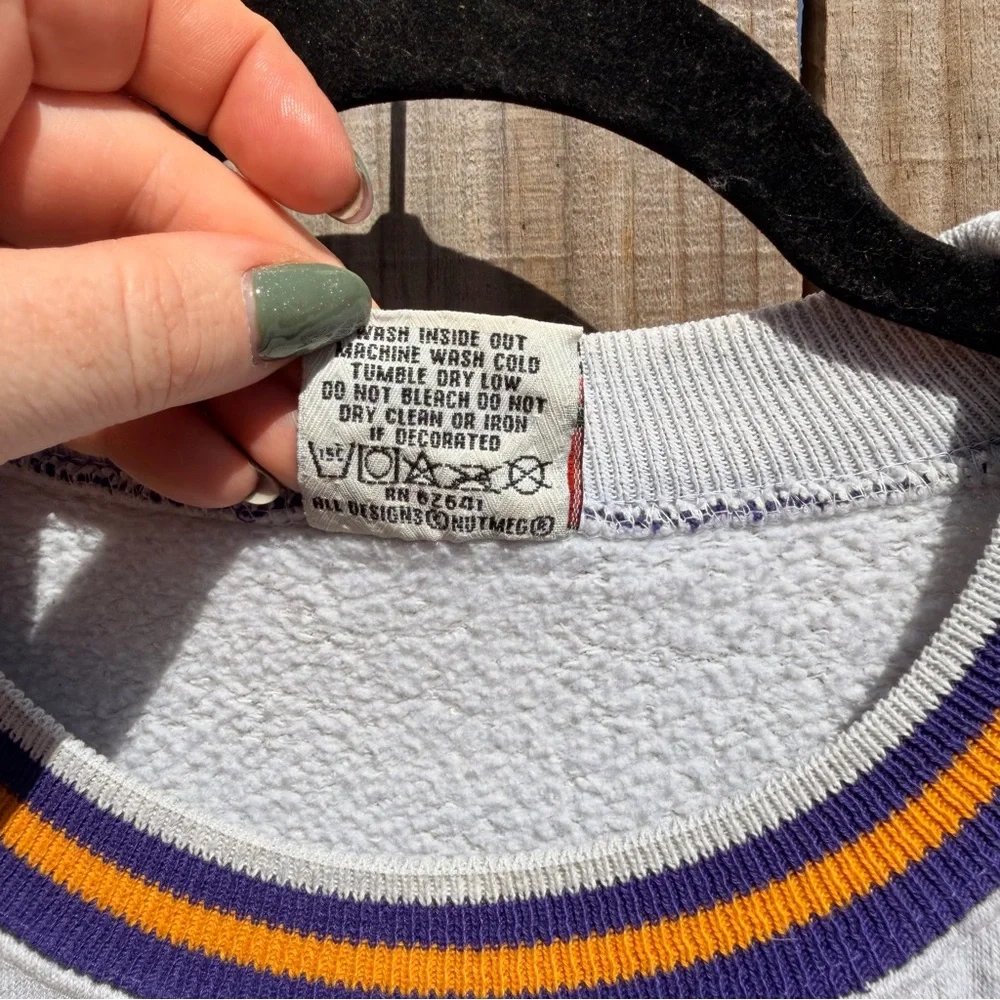 Vintage 1994 Minnesota Vikings Crewneck sweatshirt on a Nutmeg tag Size XL - Picture 4 of 7